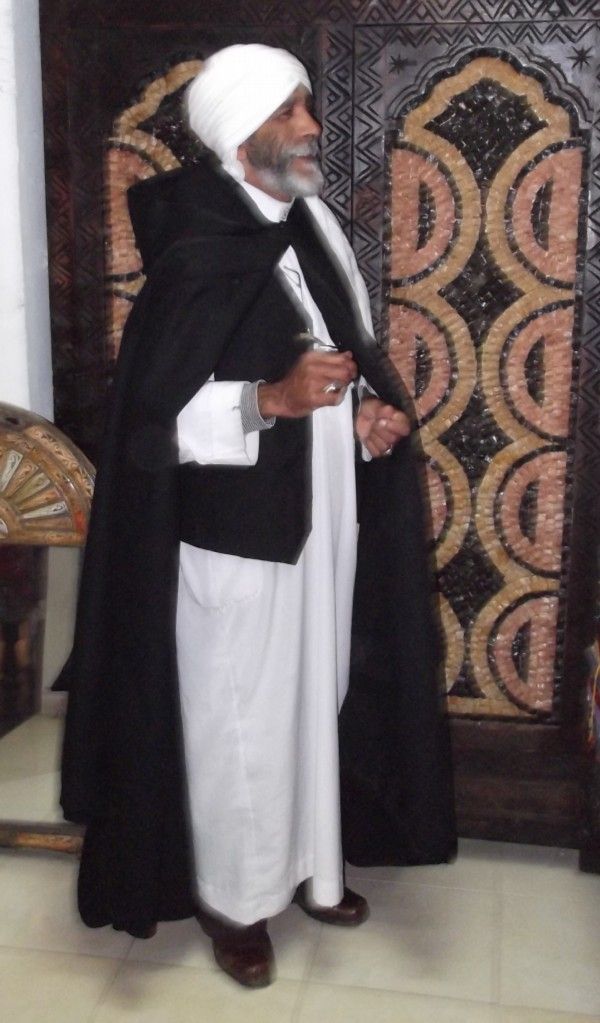 wallpapers Moroccan Cloak efha focus cloak by yves saint laurent