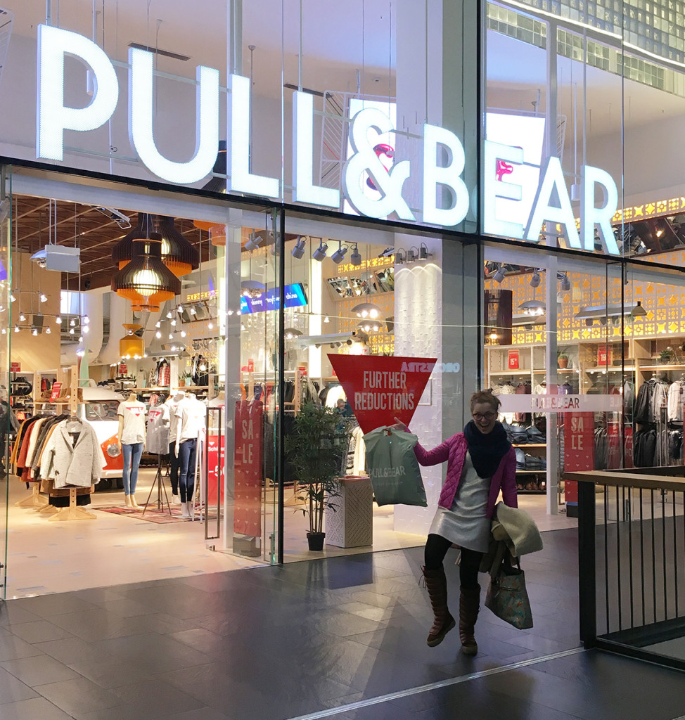 pic Pull And Bear Prague tel aviv israel april 2017 pull bear retail clothing store in tel aviv israel pull bear is a spanish clothing and accessories retailer stock editorial photo c druii 165064180